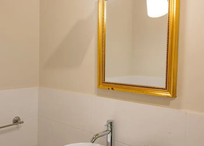 The View - Dolcevite 4*